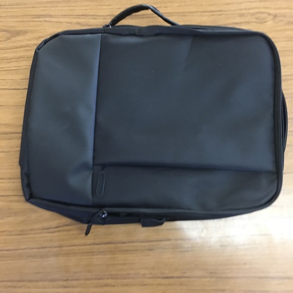 New laptop backpack - Picture 6 of 8